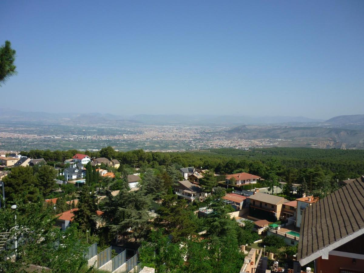 Acogedor apartamento con fantásticas vistas. La Zubia  Esterno foto