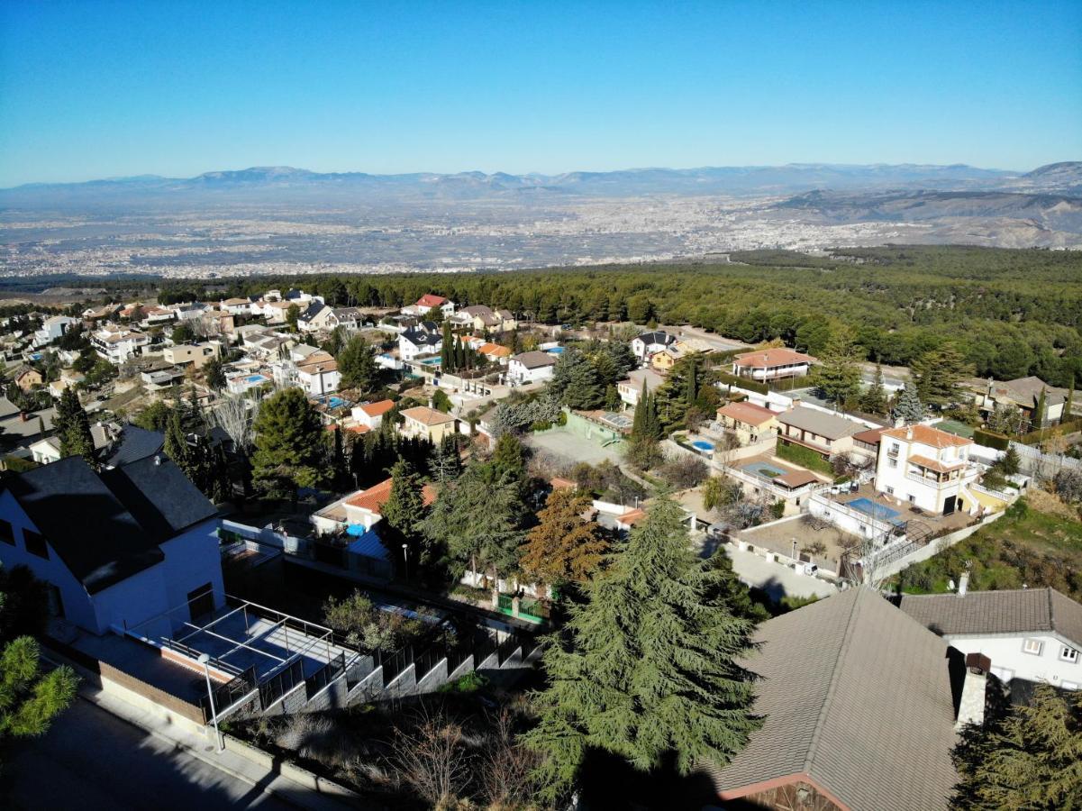 Acogedor apartamento con fantásticas vistas. La Zubia  Esterno foto